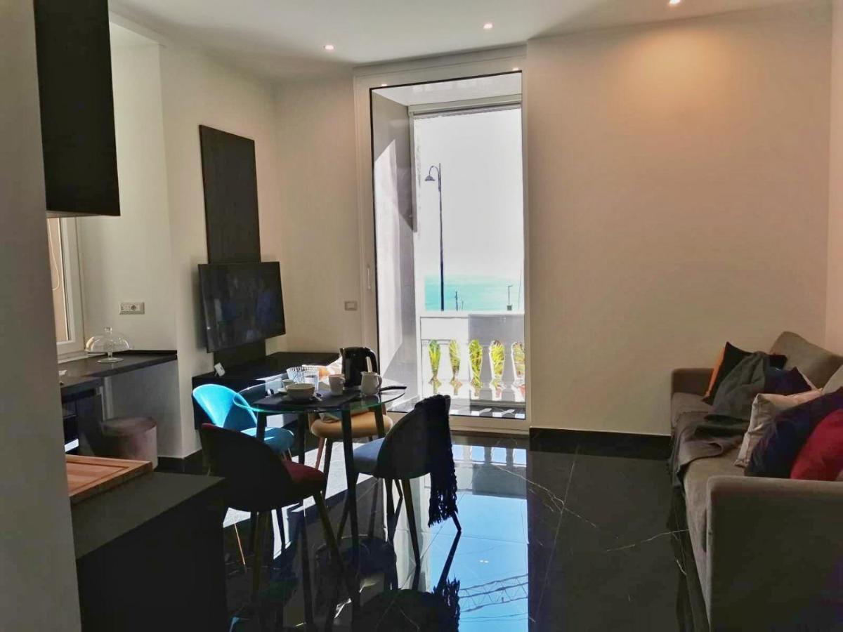 Vomero Guest House Napoli Bagian luar foto