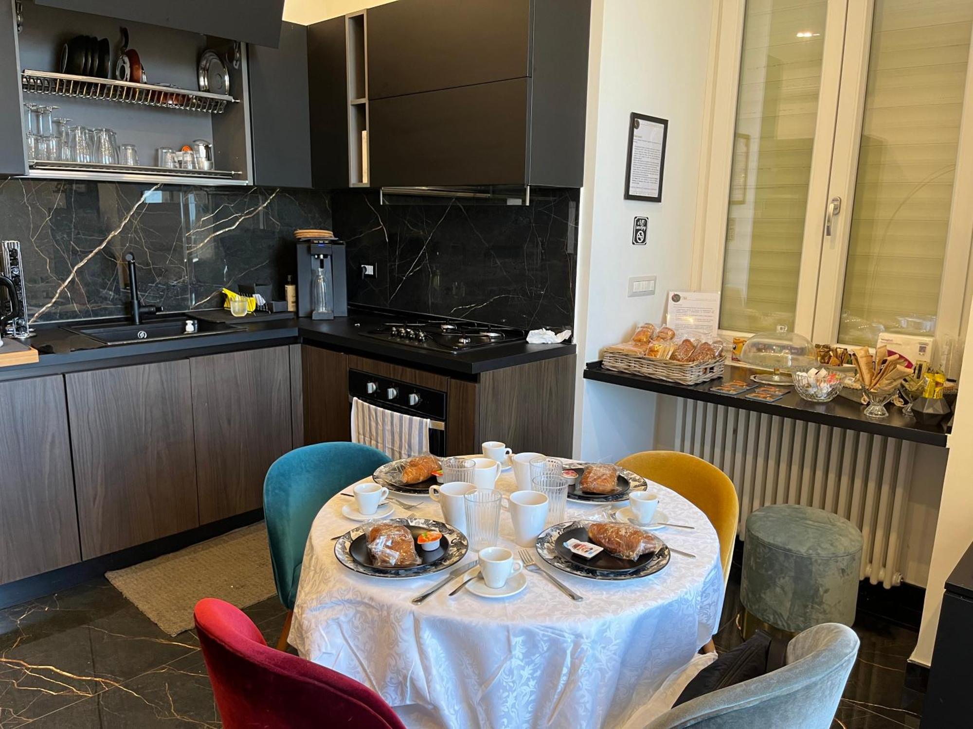 Vomero Guest House Napoli Bagian luar foto
