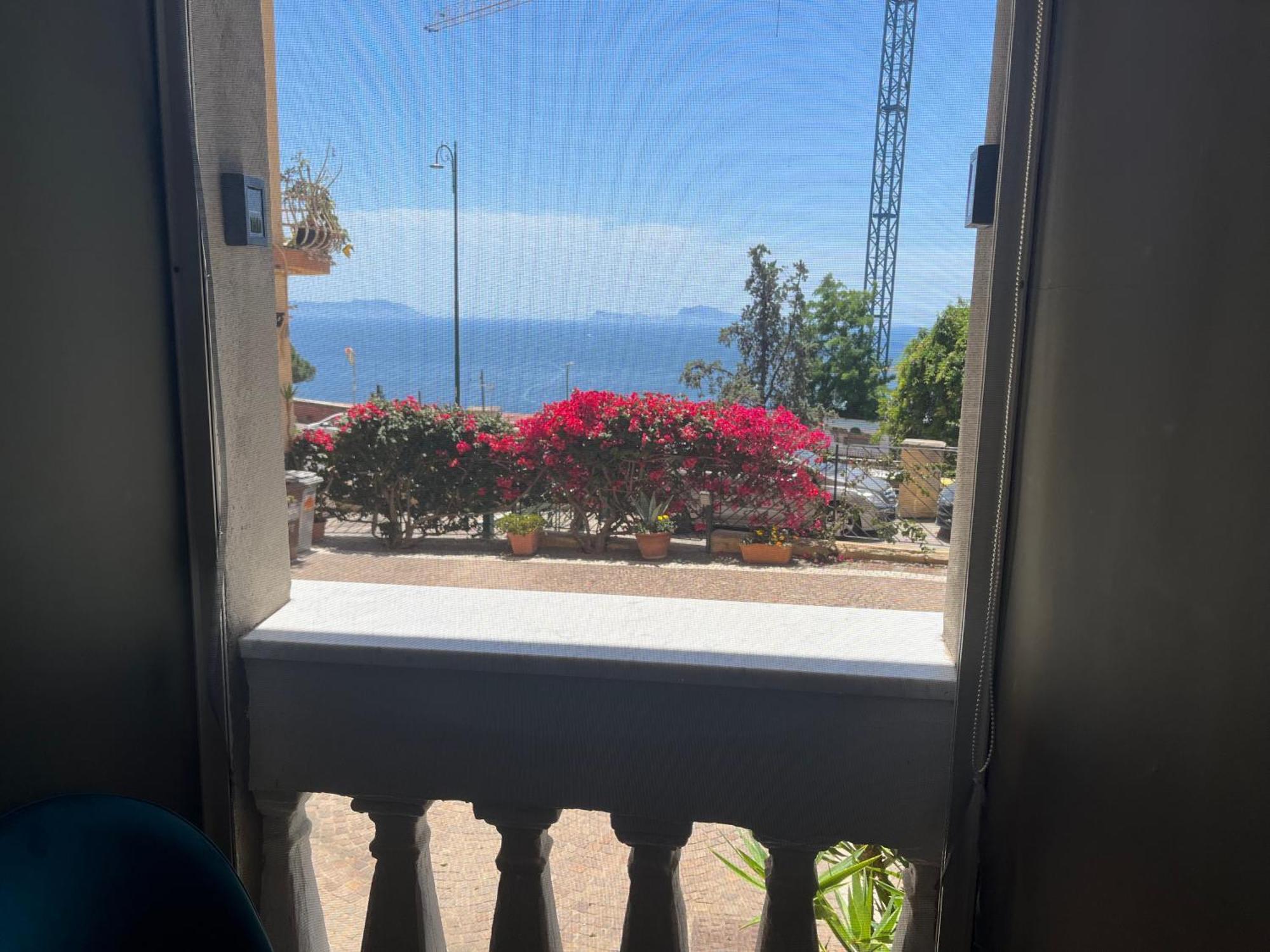Vomero Guest House Napoli Bagian luar foto